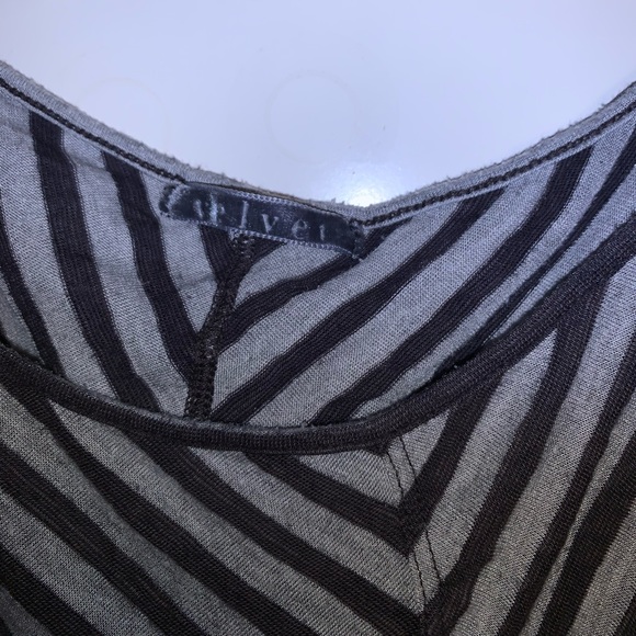 Velvet Gray and Black Striped 3/4 Sleeve T-Shirt Size Medium - Picture 3 of 5
